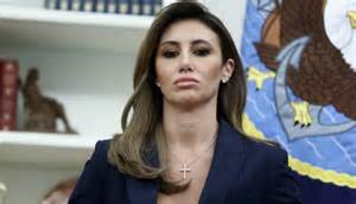 Discovering Alinahabba: A Journey Through Her Life And Career