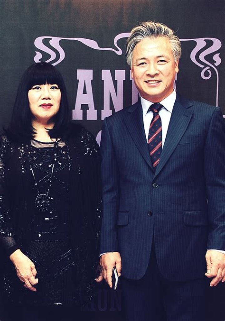 Unveiling The Life Of Anna Sui's Husband: A Journey Into Their Love Story