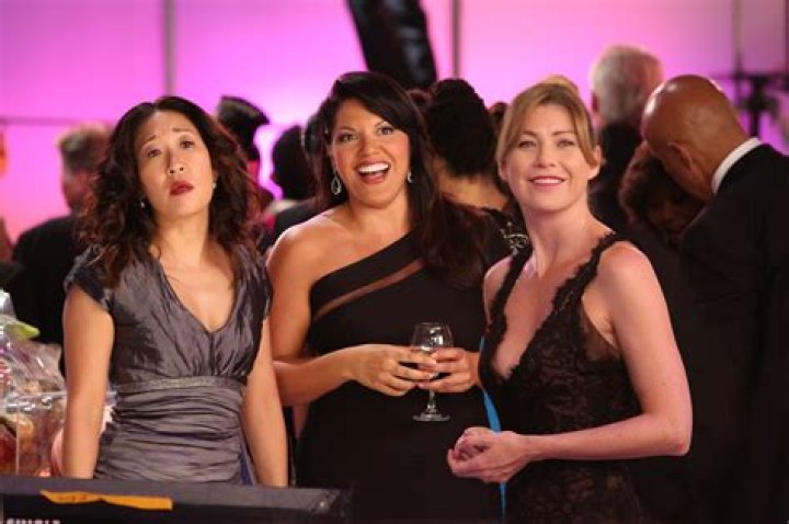 Unraveling The Friendship Between Sandra Oh And Ellen Pompeo
