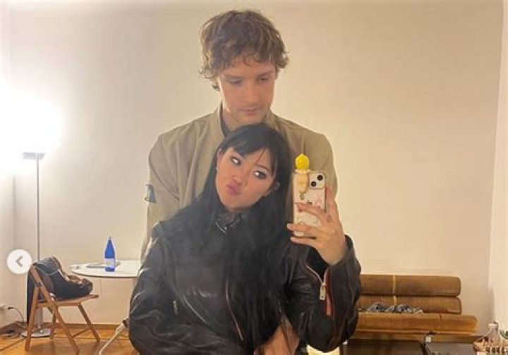 Unraveling The Mystery Of Beabadoobee's Boyfriend: Who Is He?