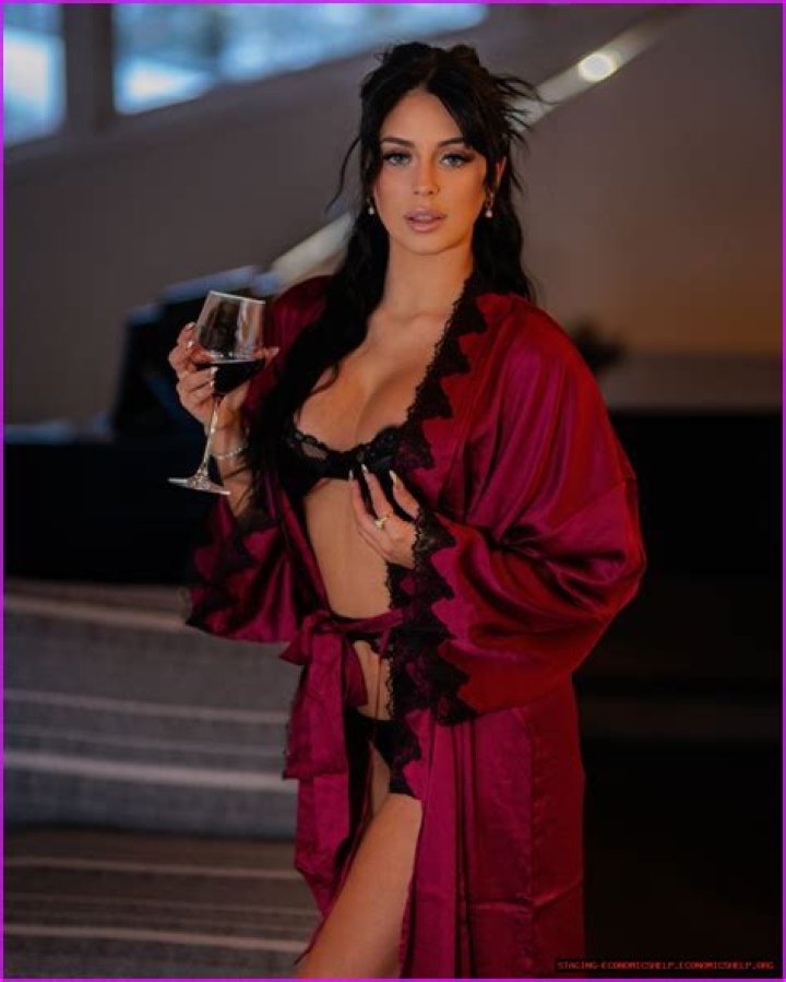 Discovering Camilla Araujo Peaks: A Journey Through Her Life And Achievements