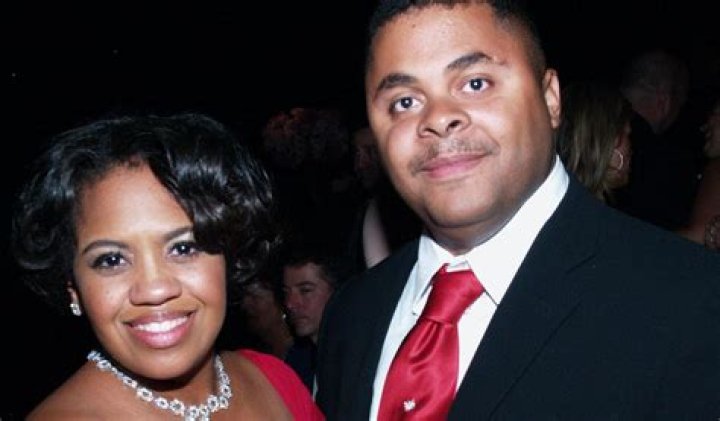 Unveiling Chandra Wilson's Spouse: The Story Behind The Star
