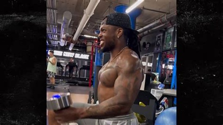 Derrick Henry's Impressive Muscular Development