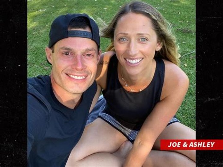 Unveiling The Life Of Des Kelly's Wife: A Journey Of Love And Resilience