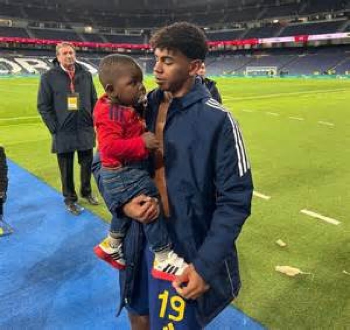 Unraveling The Family Ties: Does Yamal Have Siblings?