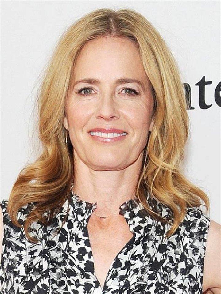 Elisabeth Shue: A Journey Through Film And Fame
