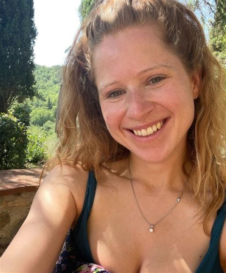 Unraveling The Fascinating World Of Emily Carver On Twitter