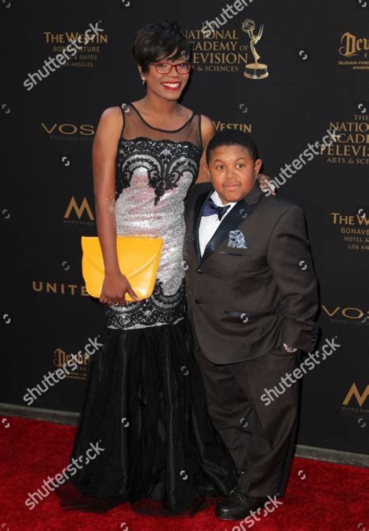 Unveiling The Life And Love Of Emmanuel Lewis: Who Is His Spouse?