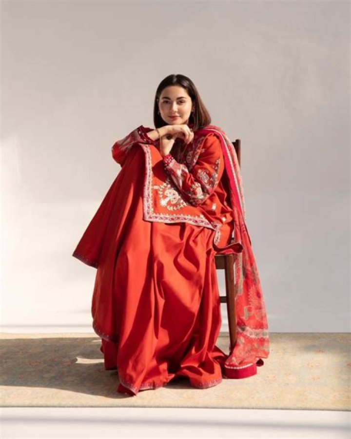 Unveiling Hania Amir's Net Worth: A Deep Dive Into The Life Of A Rising Star