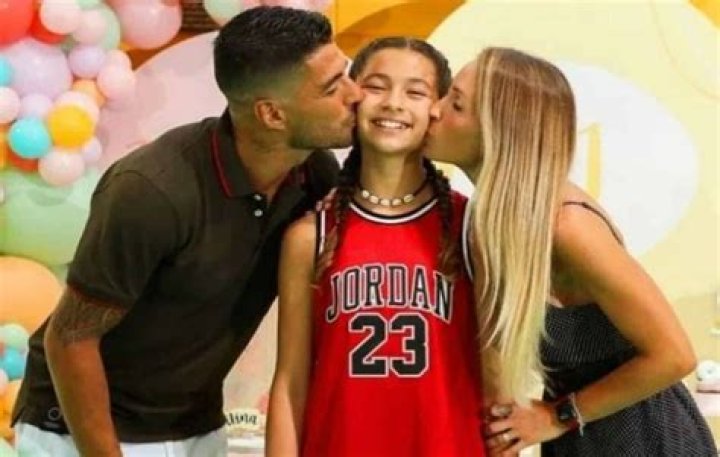 Spicy And Sizzling: The Enchanting Delfina Suarez