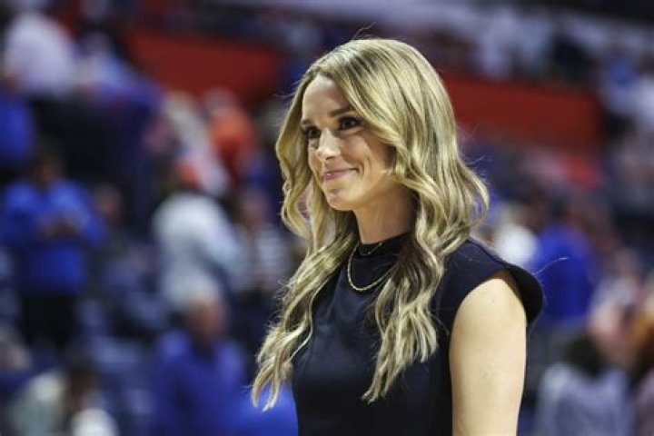 How Old Is Molly Noblitt? Discover Her Age Now