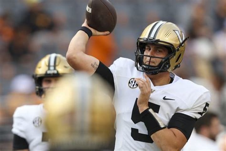 Is AJ Swann Headed to South Carolina? Latest Rumors on Vanderbilt QB