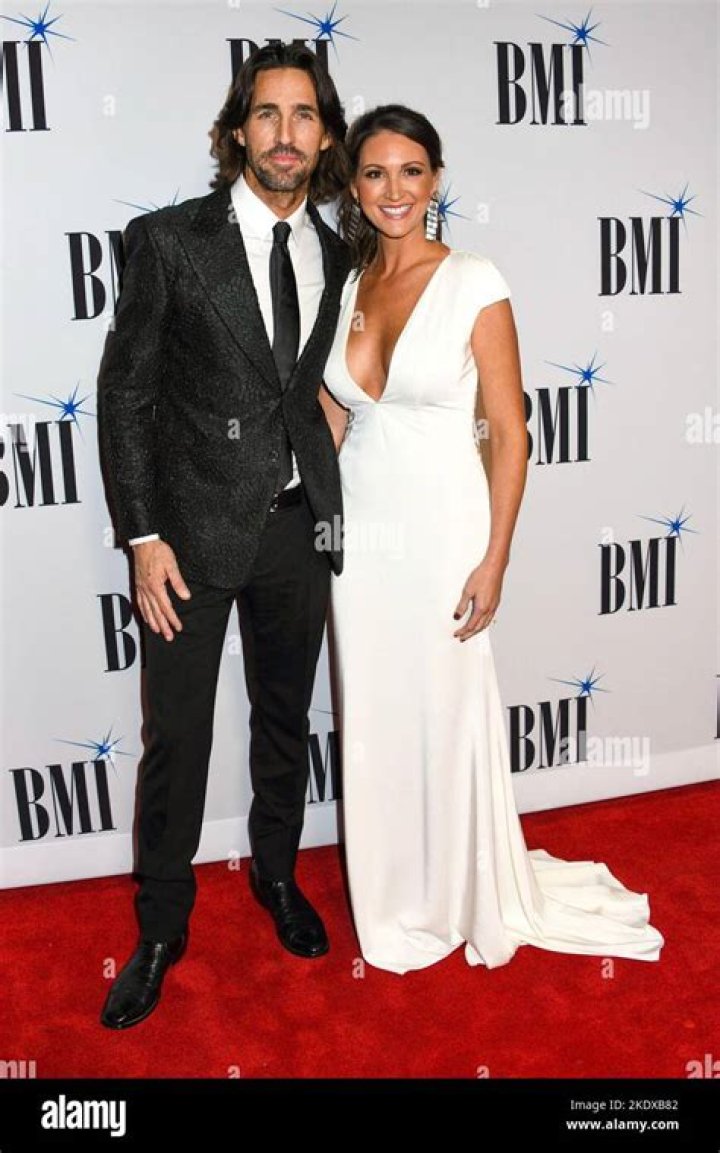 Country Star Jake Owen Marries Erica Hartlein