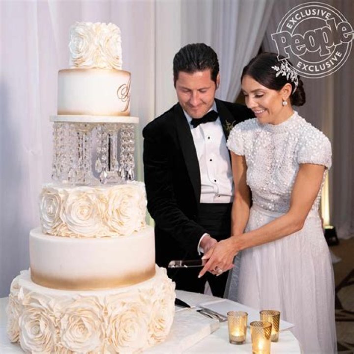 Jenna Johnson's Dazzling Wedding To Val Chmerkovskiy