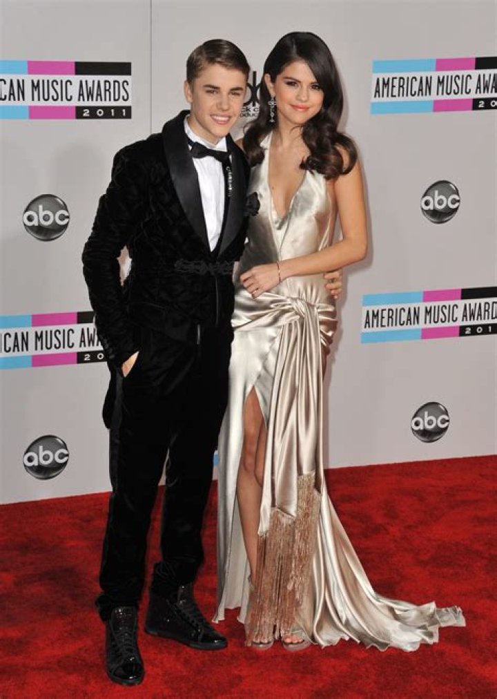 Unveiling Justin Bieber's Height: The Pop Sensation's Physical Presence