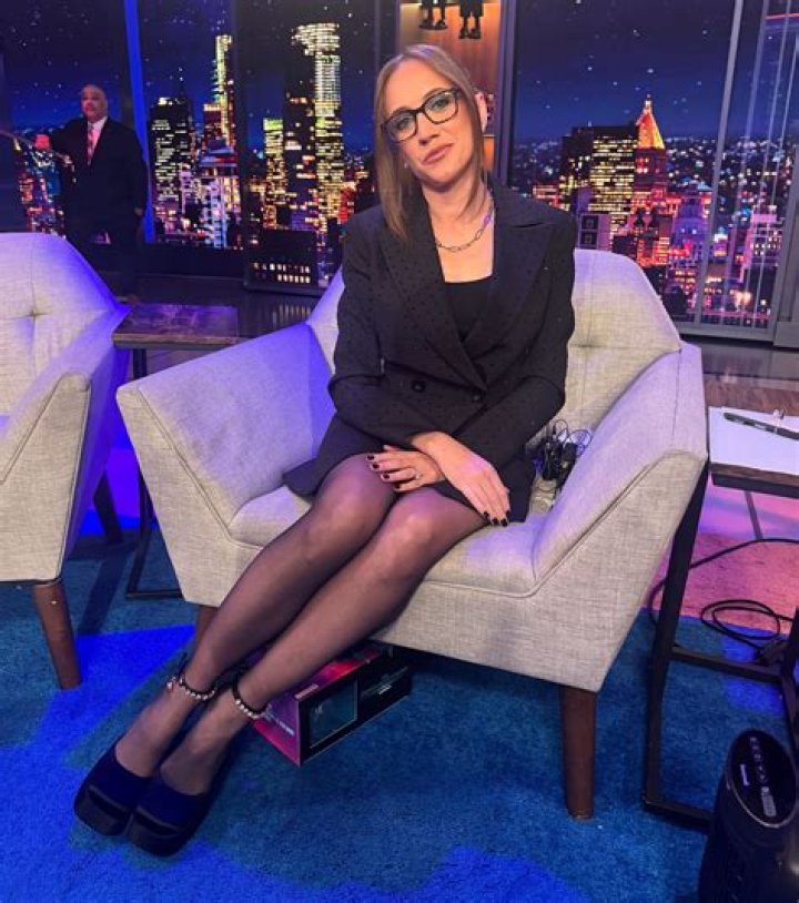 Unveiling The Elegance: Kat Timpf's Legs And Feet