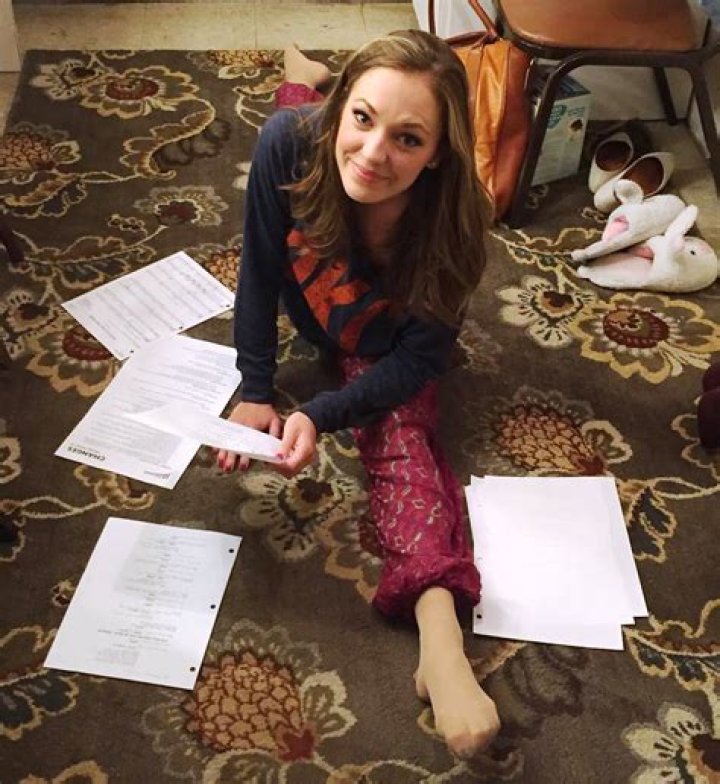 Laura Osnes Usa Feet Sexy Feets