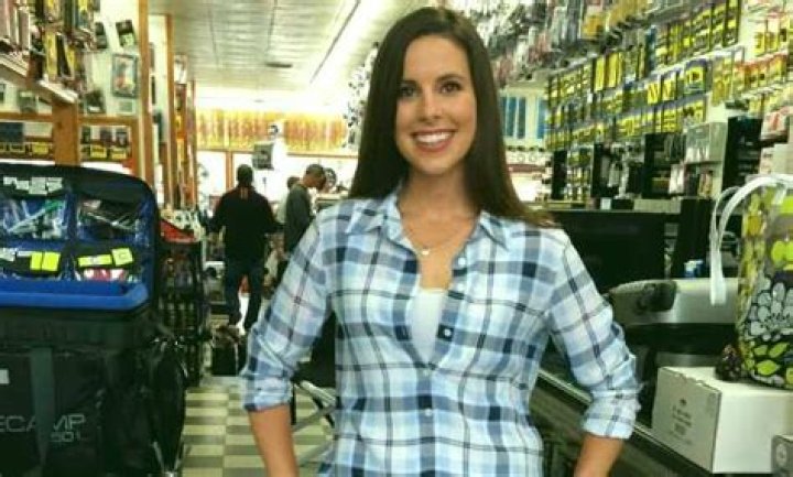 Lauren Bohlander updates, wiki/bio, net worth, husband, kids?