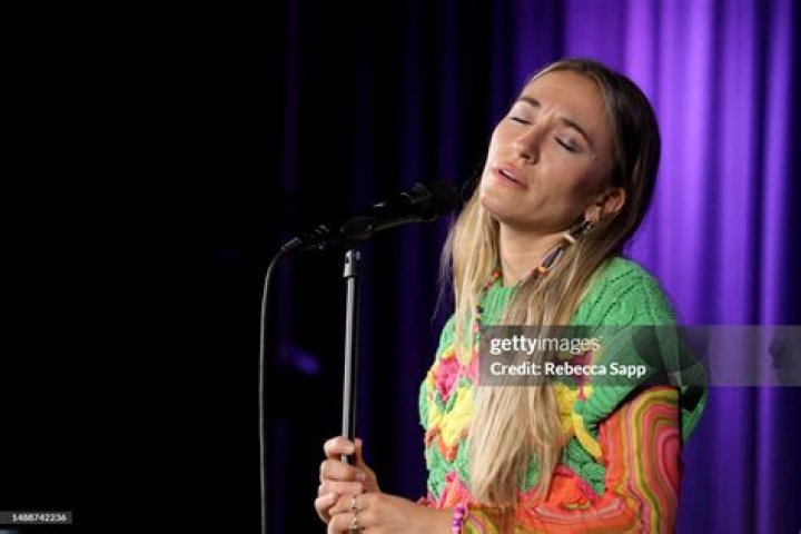 Unveiling The Mystique: Lauren Daigle's Height And More