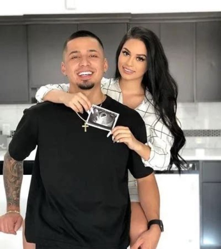 Leslie Quezada (Les Do Makeup) Wiki, Age, Boyfriend, Biography & Facts
