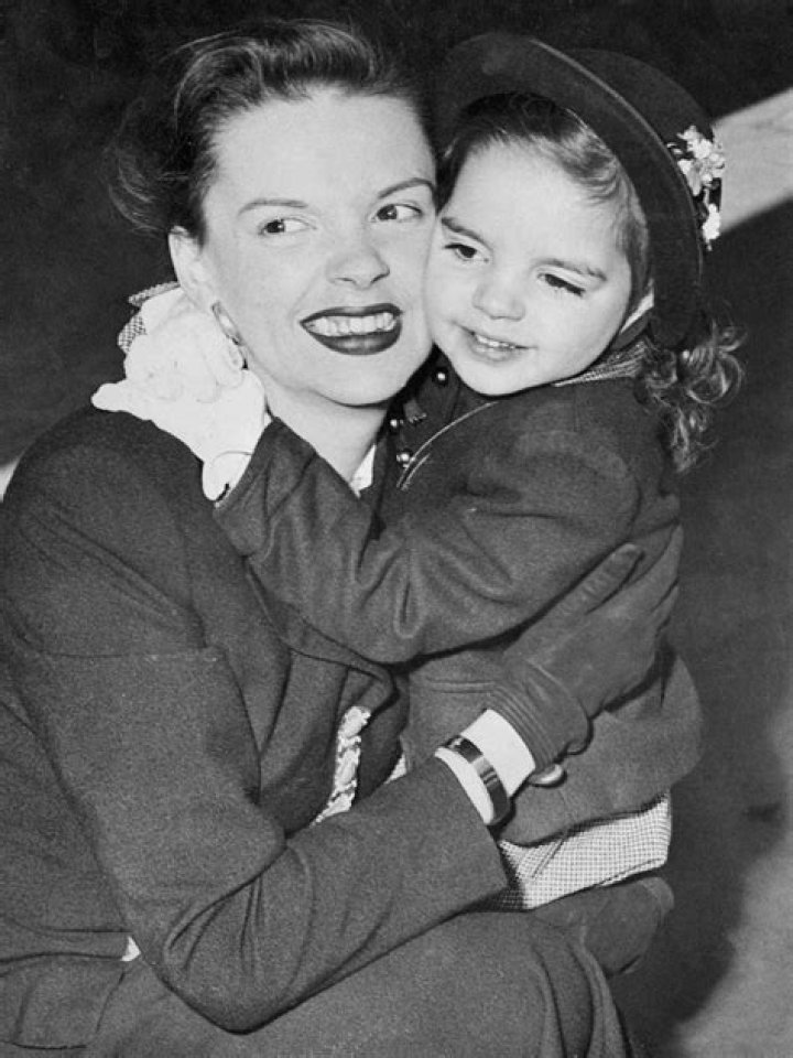 Unraveling The Legacy: Liza Minnelli, Judy Garland's Daughter