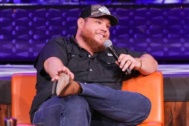 Unveiling Luke Combs' Political Views: The Man Behind The Music