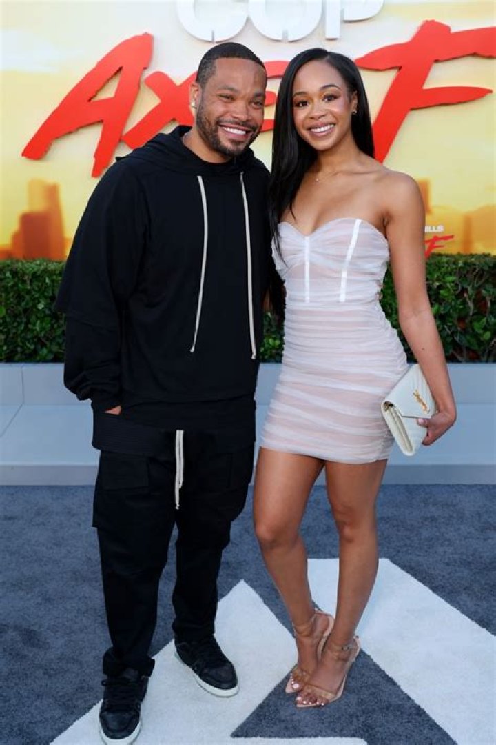 Unveiling The Dimensions: The Truth About Martin Lawrence's Height In Feet