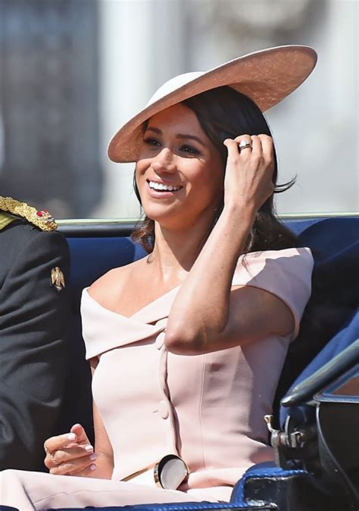 Meghan Markle's Off-the-Shoulder Style: A Guide To Her Iconic Looks