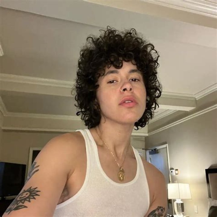 Meet Naomi McPherson: The Fashion Icon