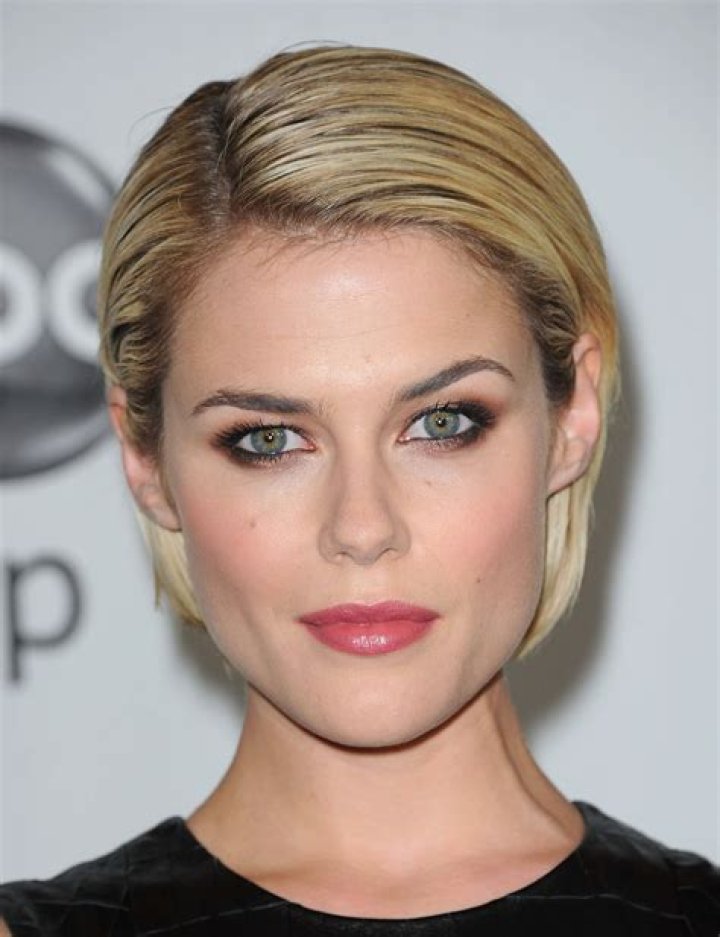 Rachael Taylor: The Multi-Talented Actress