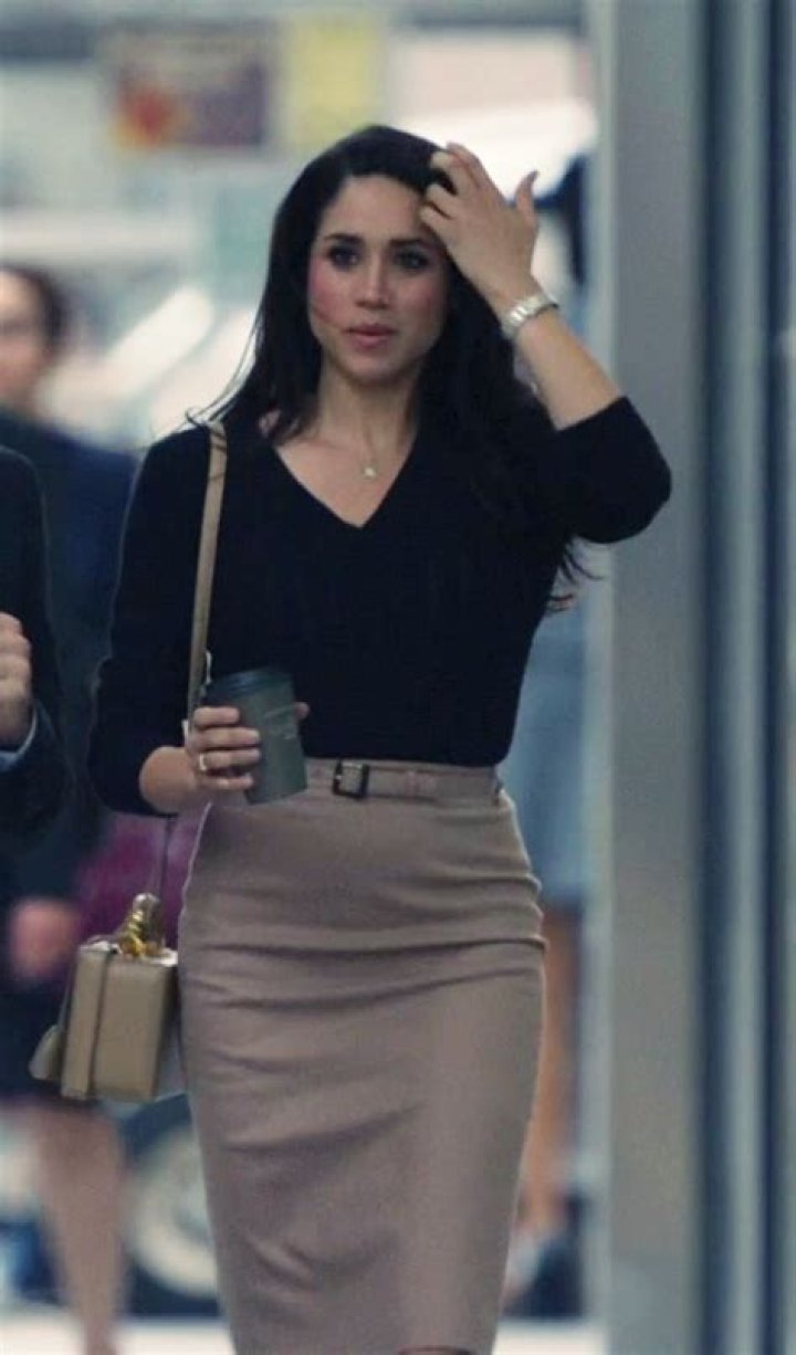 Chic Rachel Zane Outfits: Elevate Your Work Wardrobe