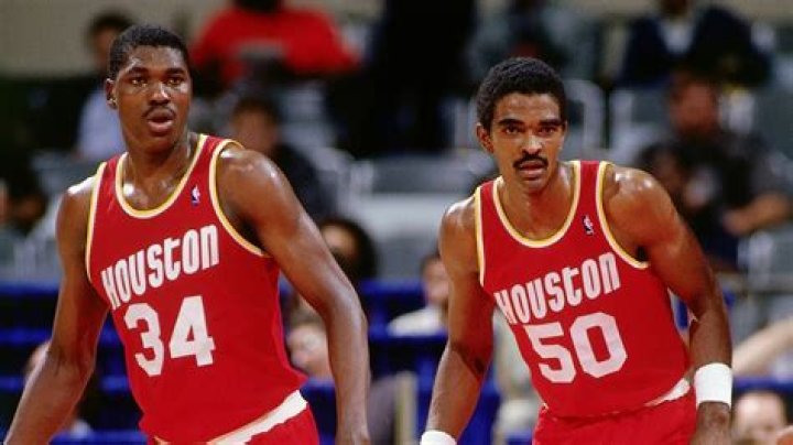 Ralph Sampson: A Legend Of The Court