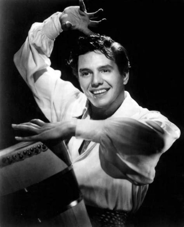 Unveiling The Charisma Of The Ricky Ricardo Actor