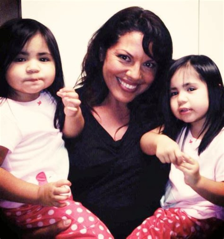 Sara Ramirez: A Glimpse Into The Life Of A Multifaceted Star And Their Children