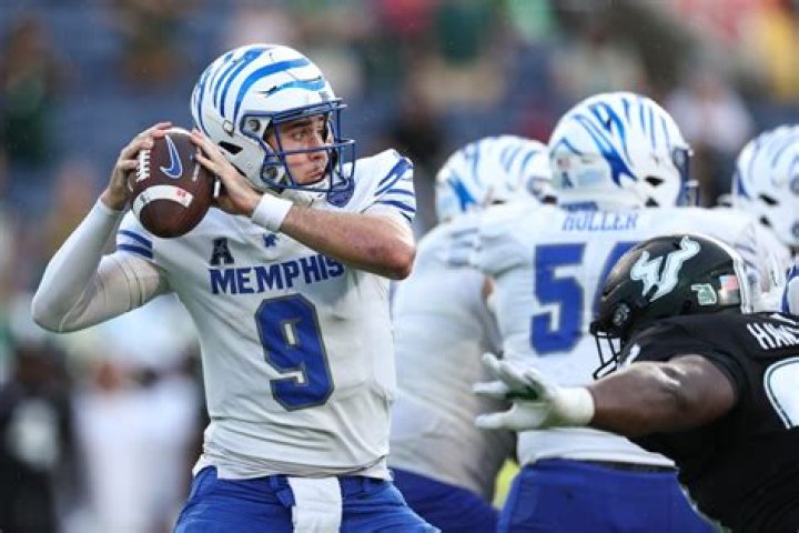 Seth Henigan Leads Memphis Over UNT With Late-Game Heroics