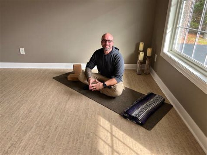 Relaxing Yoga In Lindsey Lakes With A Hint Of Spice