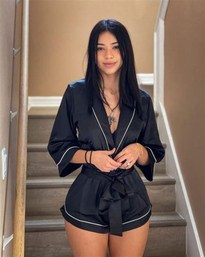 The Enigmatic World Of Theaishahsofey