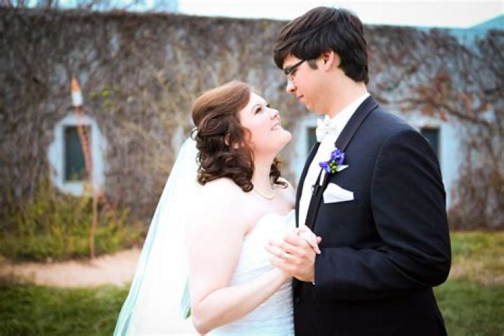 Three Weddings!-Jessica Olsson Nowitzki wiki, bio, net worth, facts.