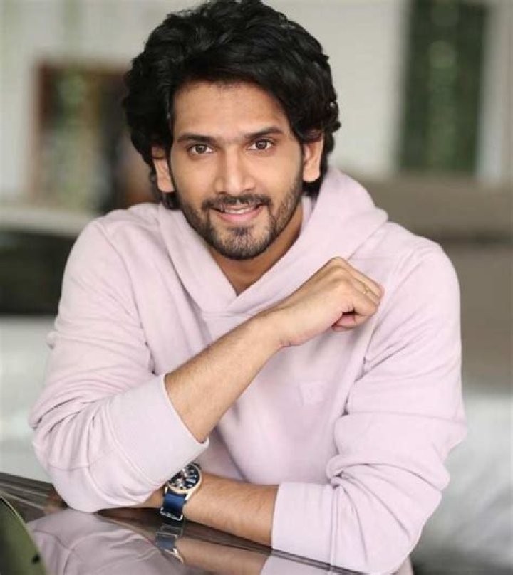 Viraj Ashwin: The Rising Star Of Contemporary Art