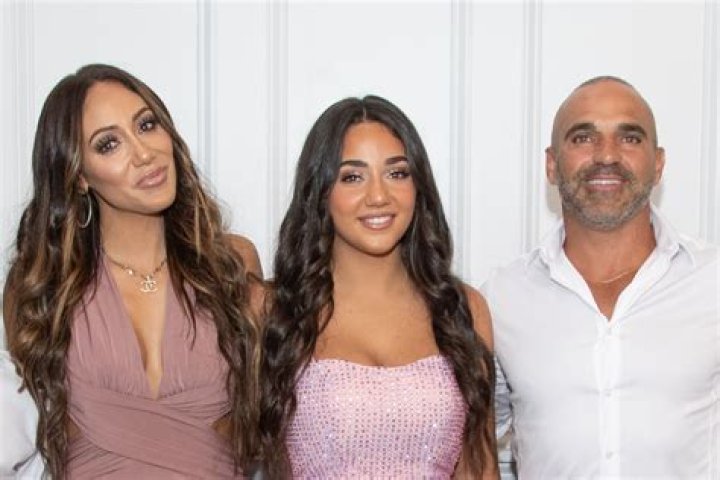 Unveiling The Life Of Antonia Lofaso's Daughter: What Does She Do?