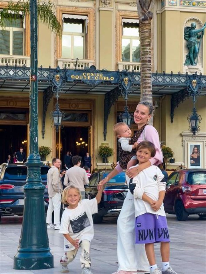 Discovering The Abode Of Sophia Rain: Where Does She Live?