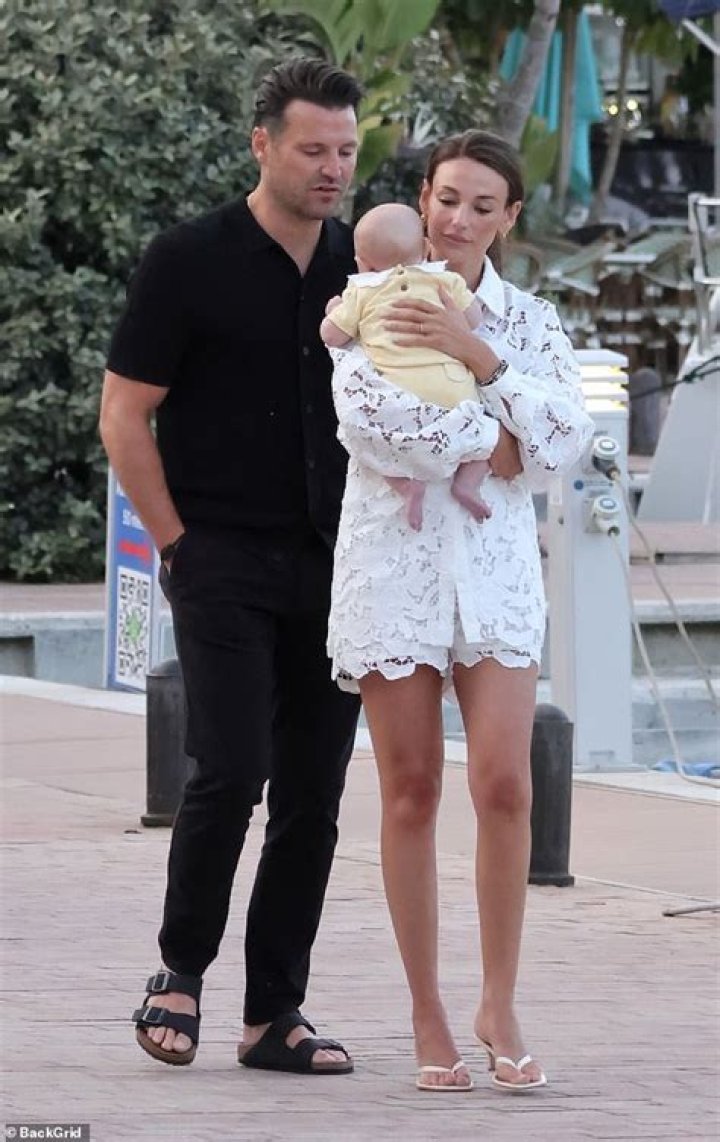 Discovering The Life Of Laura Wright's Daughter